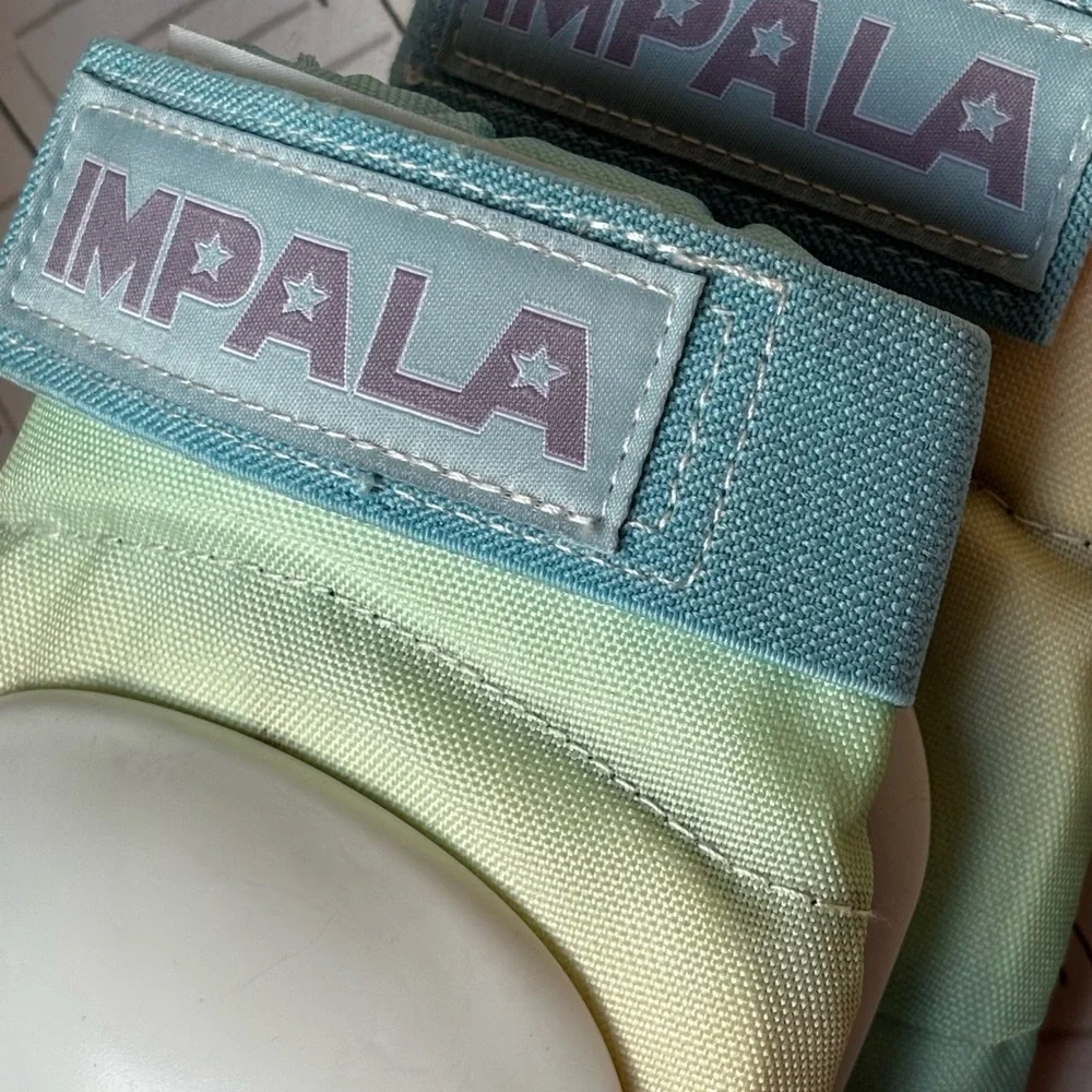 Impala Aqua Roller Skates with Protective Gear - Picture 12 of 12